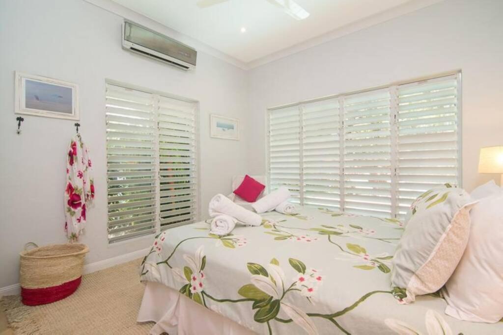 Beauty Tiny Walk To Sea Villa Port Douglas Exterior foto