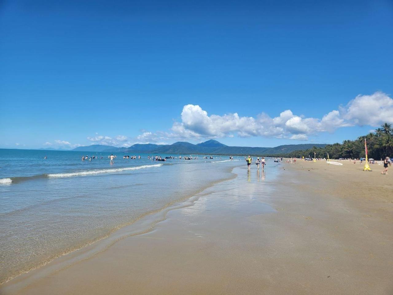 Beauty Tiny Walk To Sea Villa Port Douglas Exterior foto